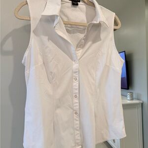 Classic Sleeveless Button-Up Top - White